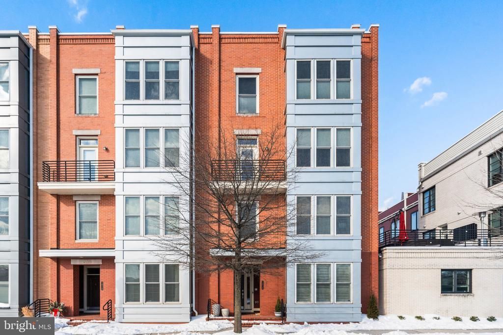 1912 Potomac Avenue, Unit 102, Alexandria, VA 22301 Main Photo