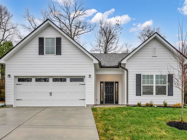 108 W Quail Hollow Way, Dickson, TN 37055