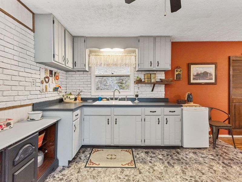 4718 KY-8 (E Mary Ingles Hwy), Augusta, KY 41002 Photo 9