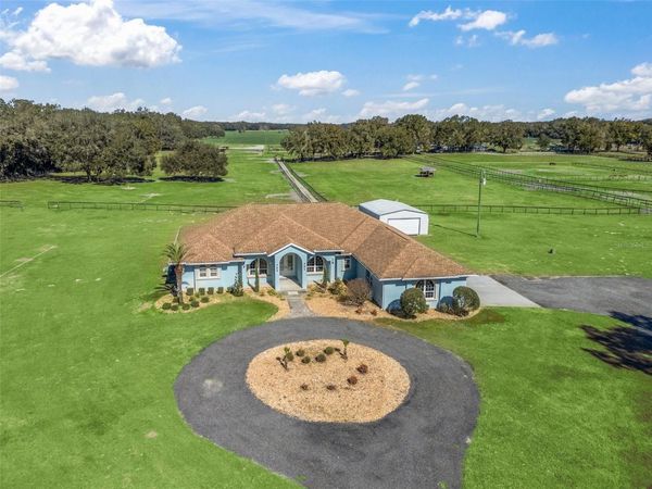 19331 E LEVY STREET, WILLISTON, FL 32696