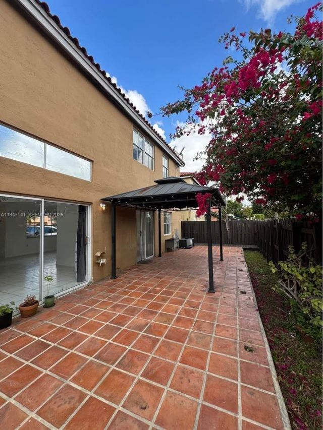 8417 NW 1st Ter, Miami, FL 33126 Photo