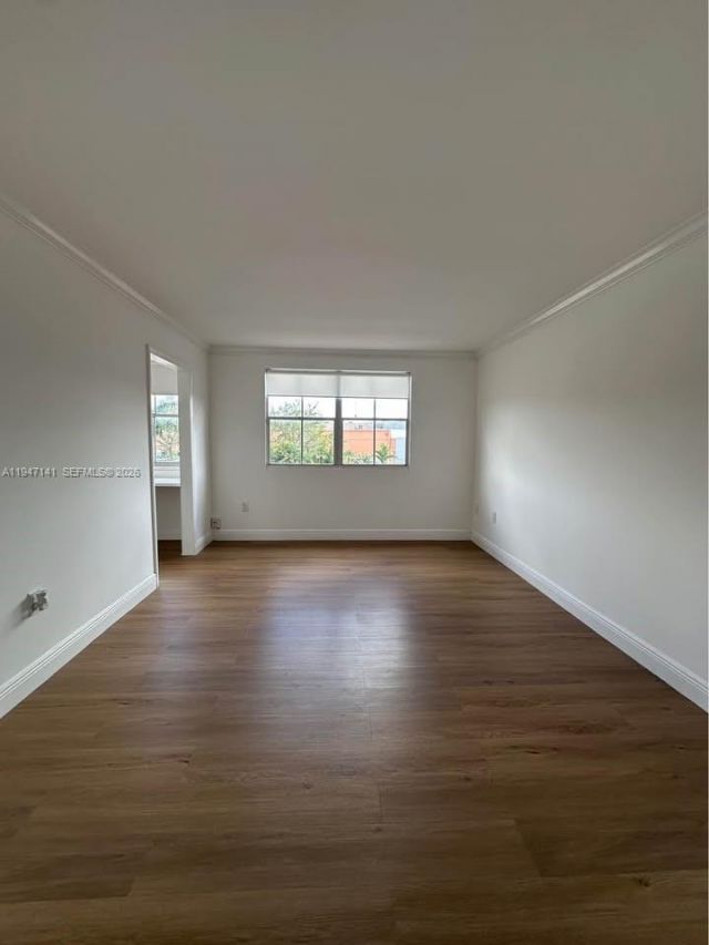 8417 NW 1st Ter, Miami, FL 33126 Photo