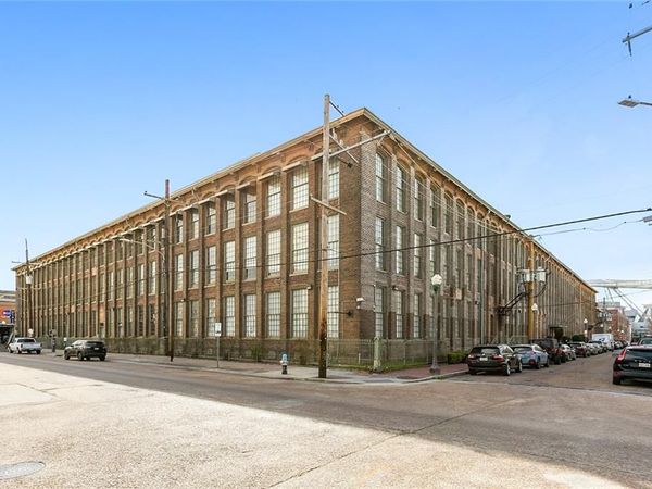 920 POEYFARRE Street, Unit 187, New Orleans, LA 70130