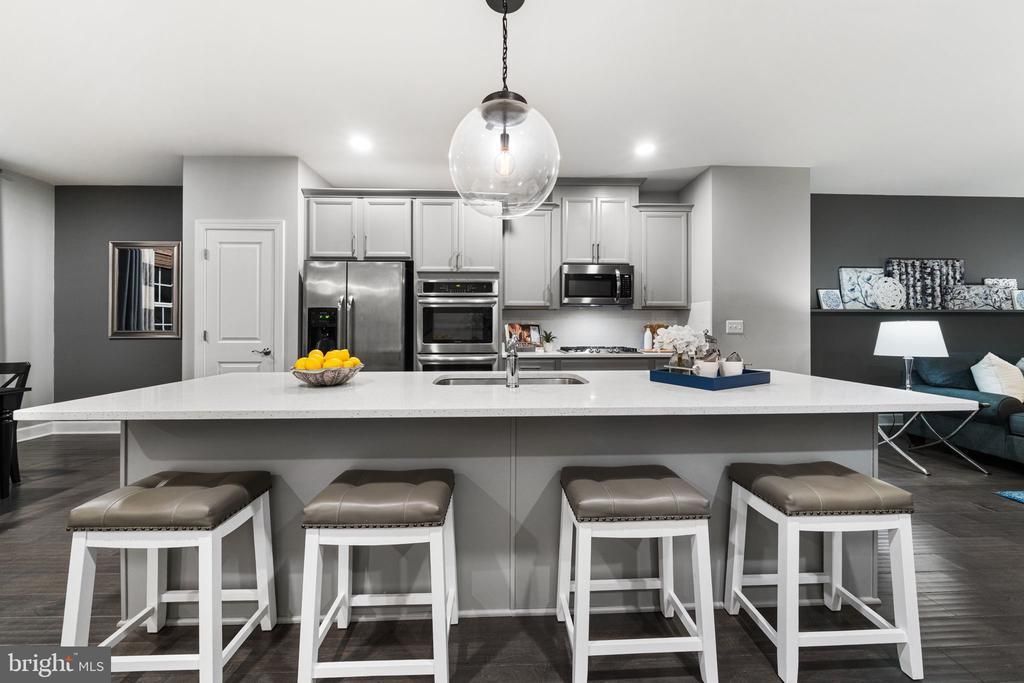 15309 Linville Creek Drive, Haymarket, VA 20169 Main Photo