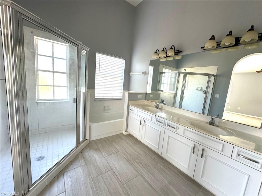 10590 Landau Ln, Bonita Springs, FL 34135 Photo