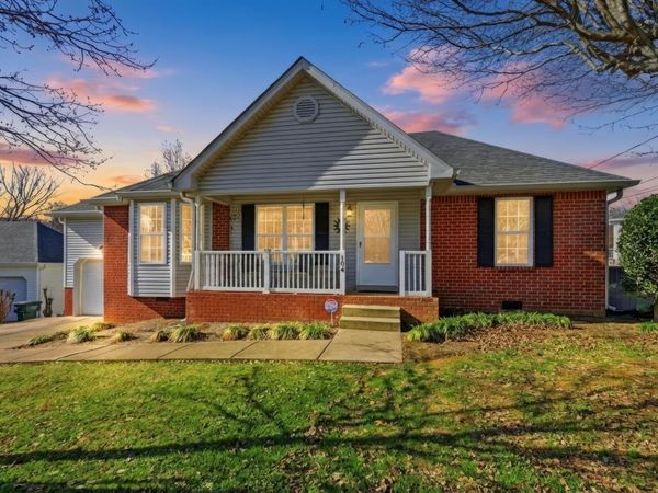 104 Saddlestone Ct S, Hermitage, TN 37076