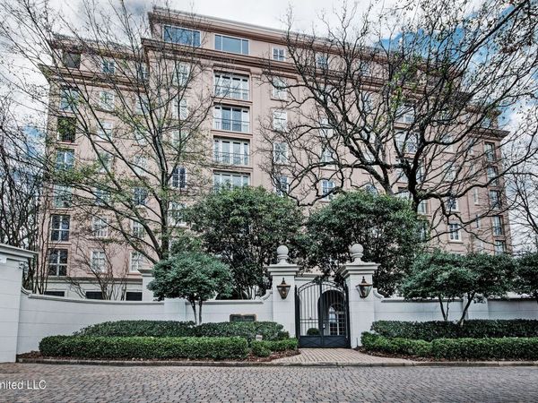 1200 Meadowbrook Road, Jackson, MS 39206