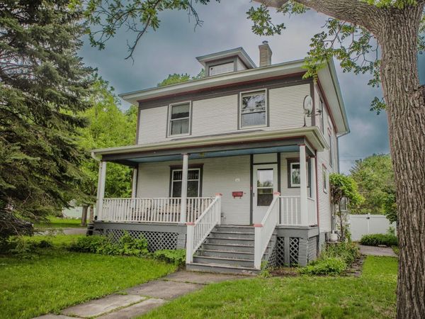 210 E 6th Street, Morris, MN 56267