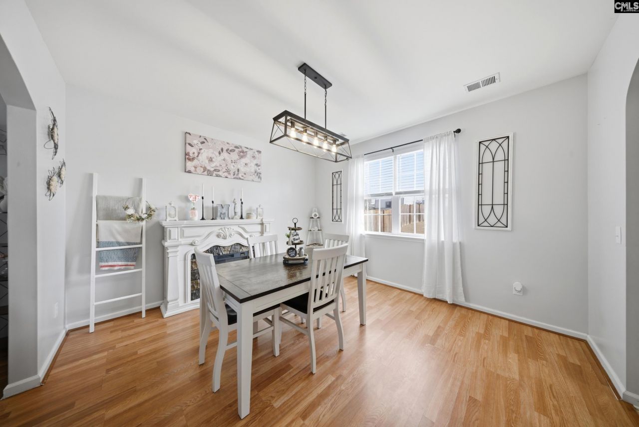 215 Black Pine Court Photo 12