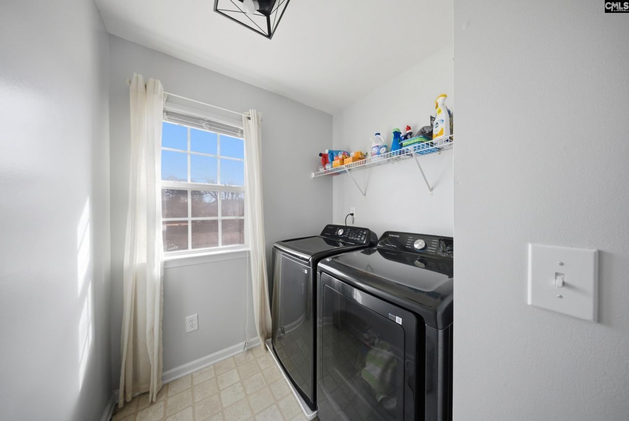 215 Black Pine Court Photo 18