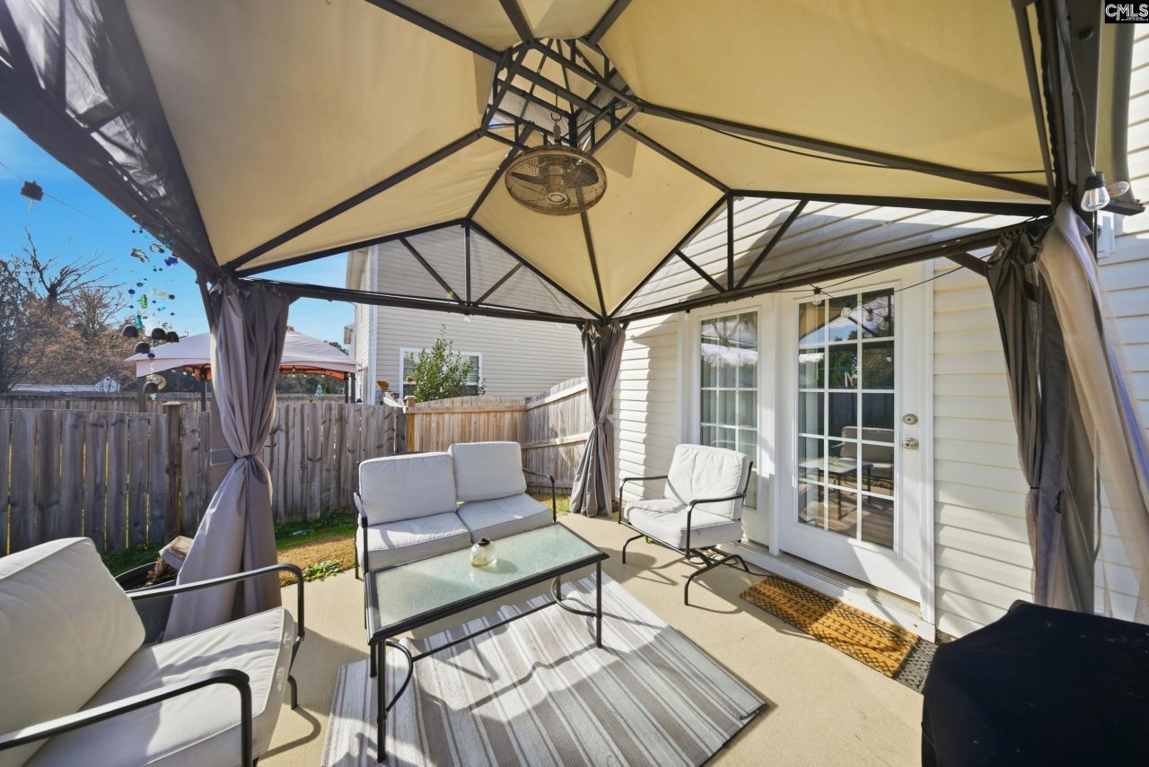 215 Black Pine Court Photo 7