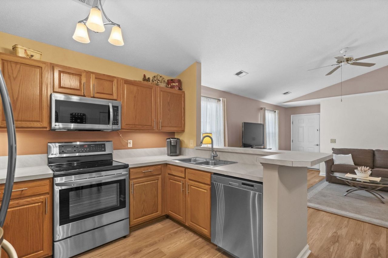 4751 Southgate Pkwy. Photo 11