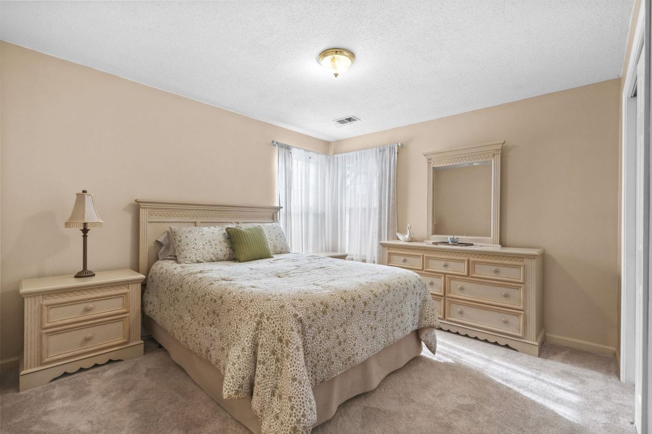 4751 Southgate Pkwy. Photo 20