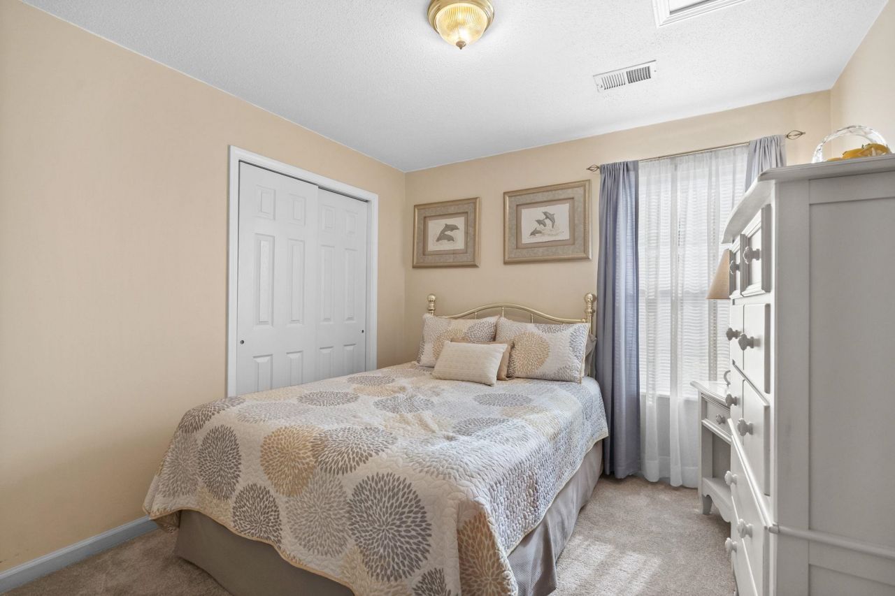 4751 Southgate Pkwy. Photo 23