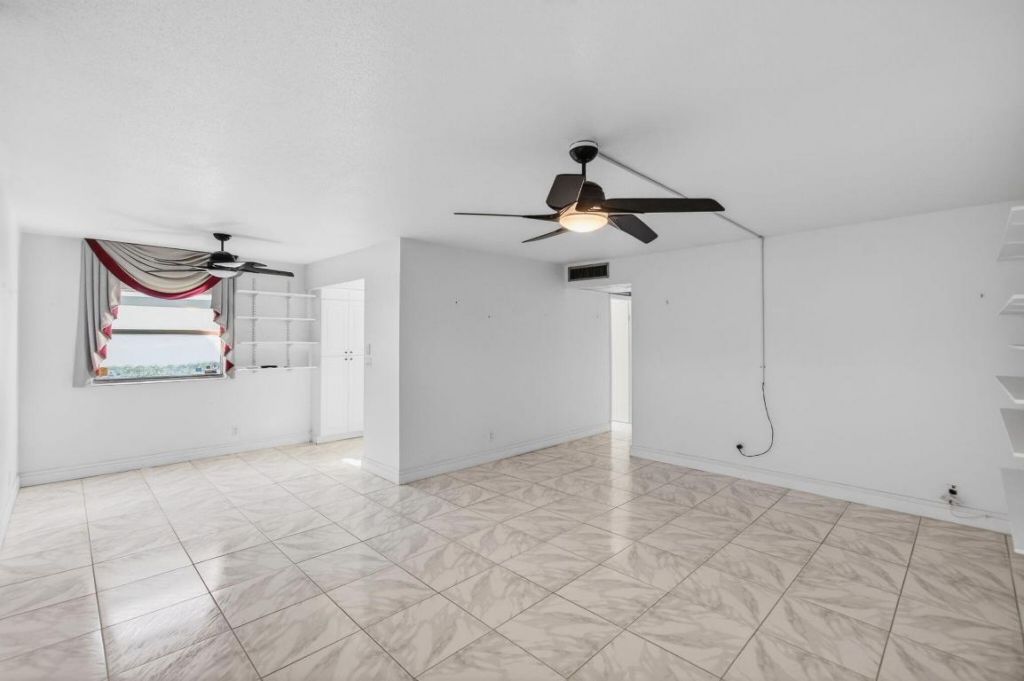 393 Flanders I, Delray Beach, FL 33484 Photo