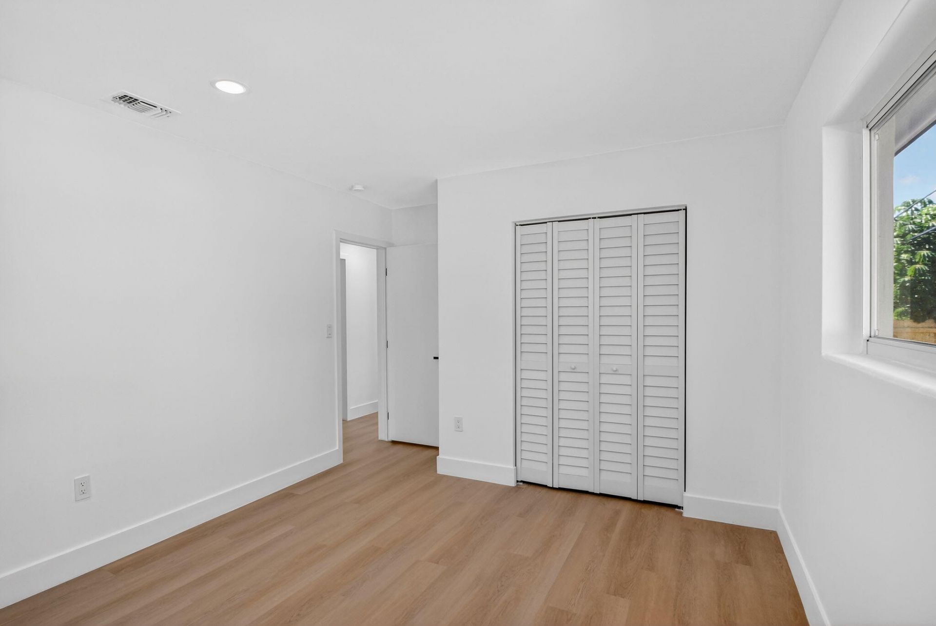 1426 Hillcrest Dr Drive, Lake Worth Beach, FL 33461 Photo