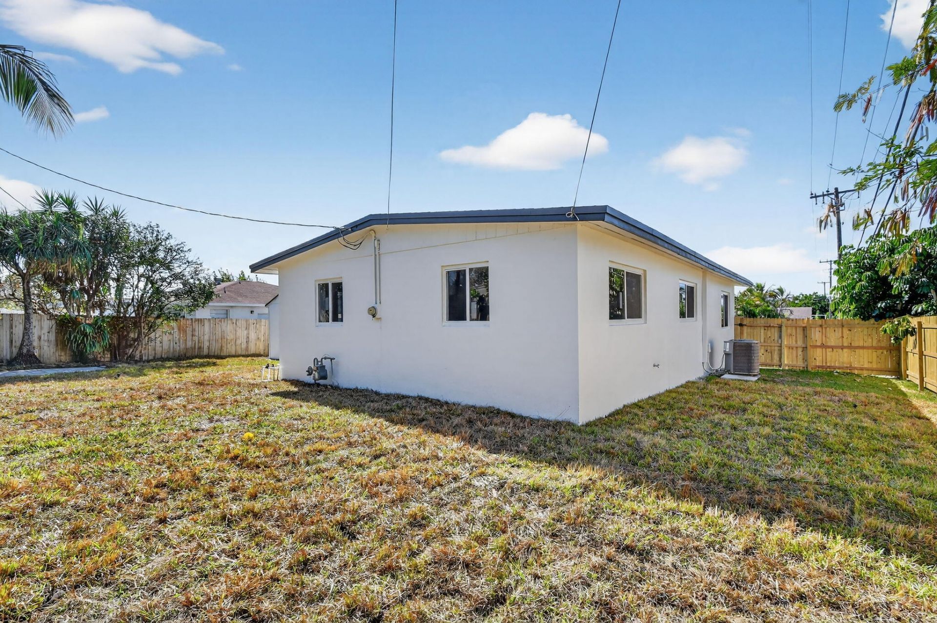 1426 Hillcrest Dr Drive, Lake Worth Beach, FL 33461 Photo