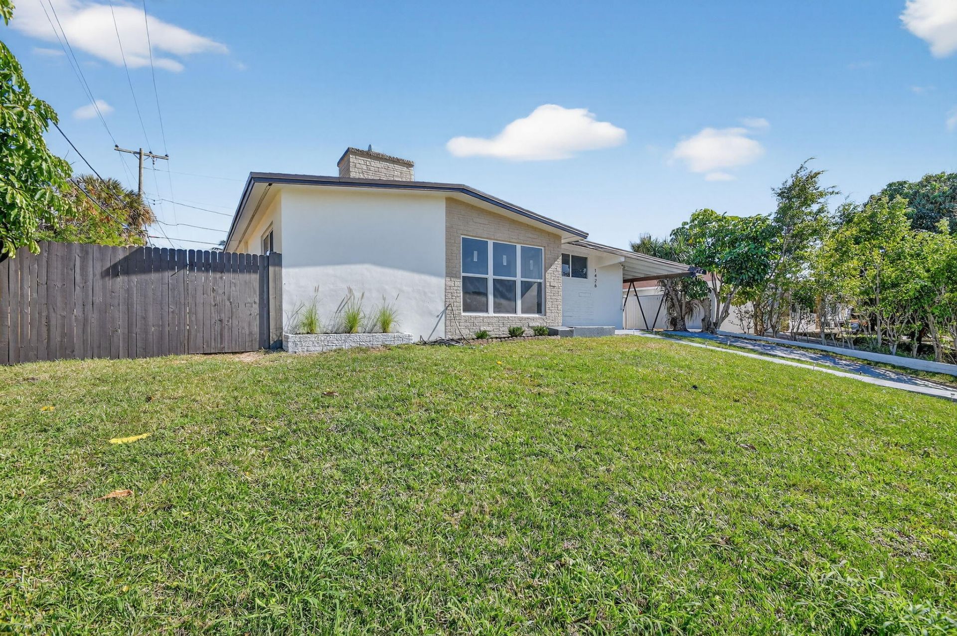 1426 Hillcrest Dr Drive, Lake Worth Beach, FL 33461 Photo