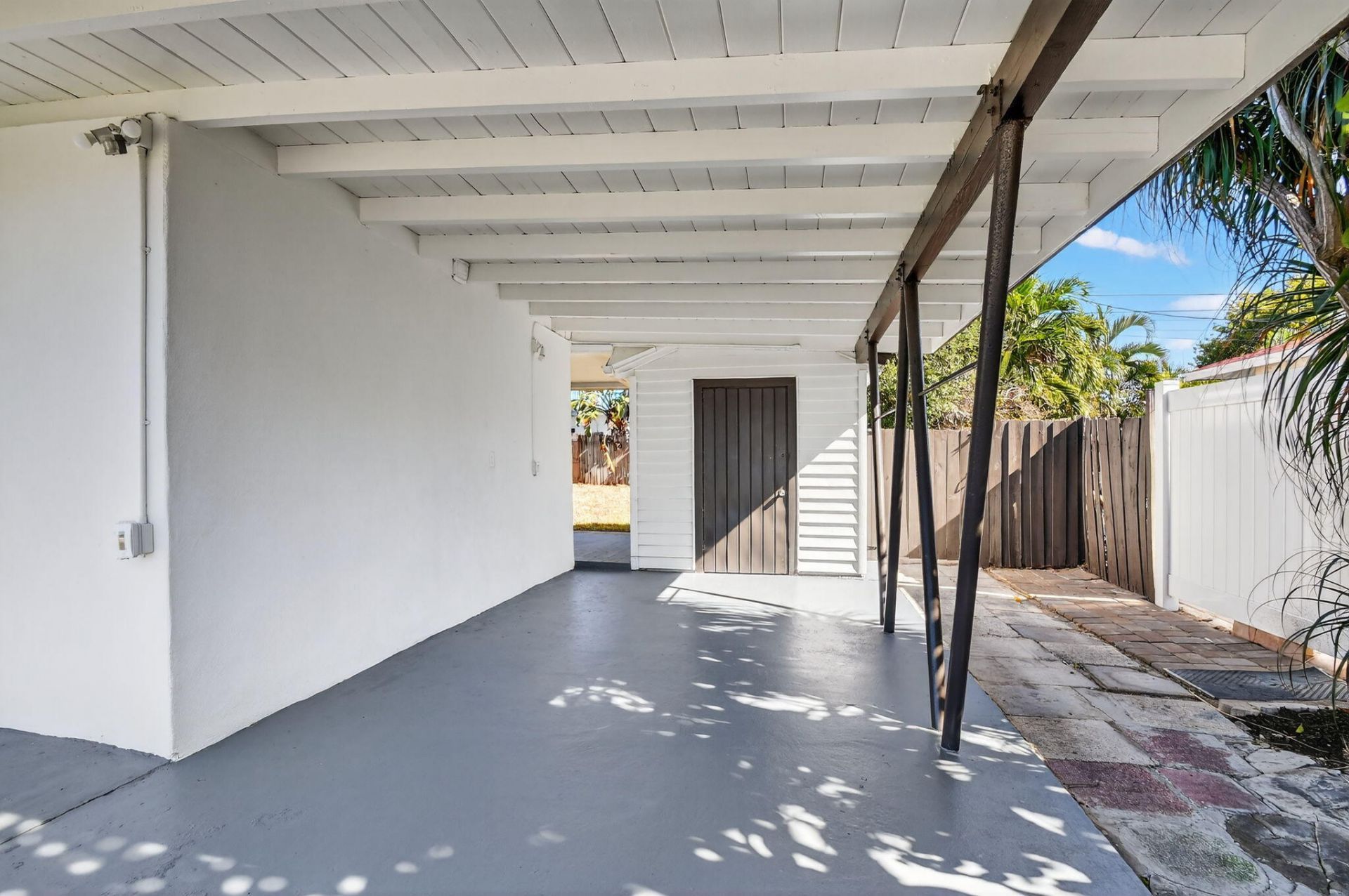 1426 Hillcrest Dr Drive, Lake Worth Beach, FL 33461 Photo