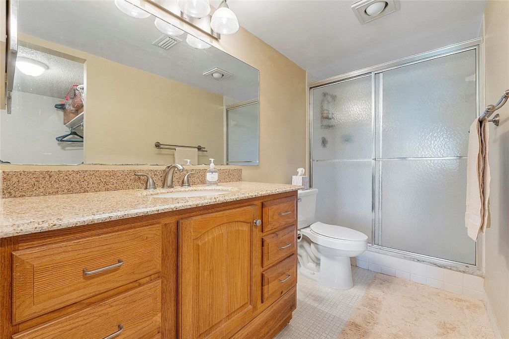 5530 NW 44th Street, Unit 216 C, Lauderhill, FL 33319 Photo