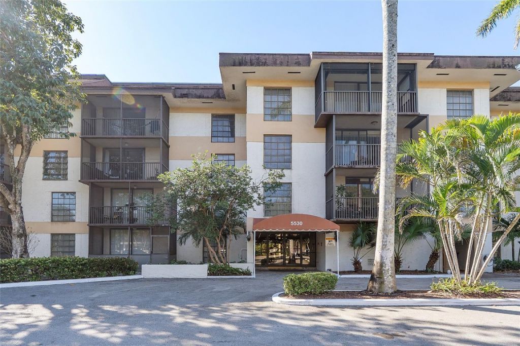 5530 NW 44th Street, Unit 216 C, Lauderhill, FL 33319 Photo