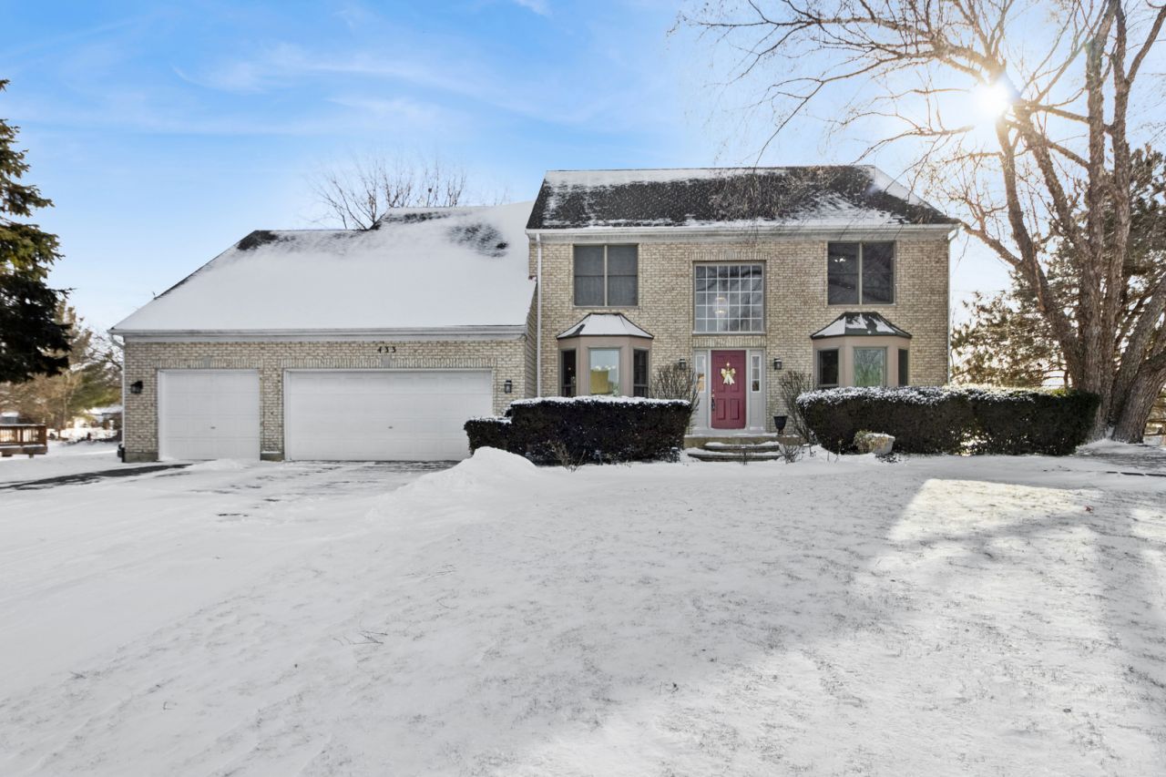 433 Running Deer Lane, Gilberts, IL 60136 Main Photo