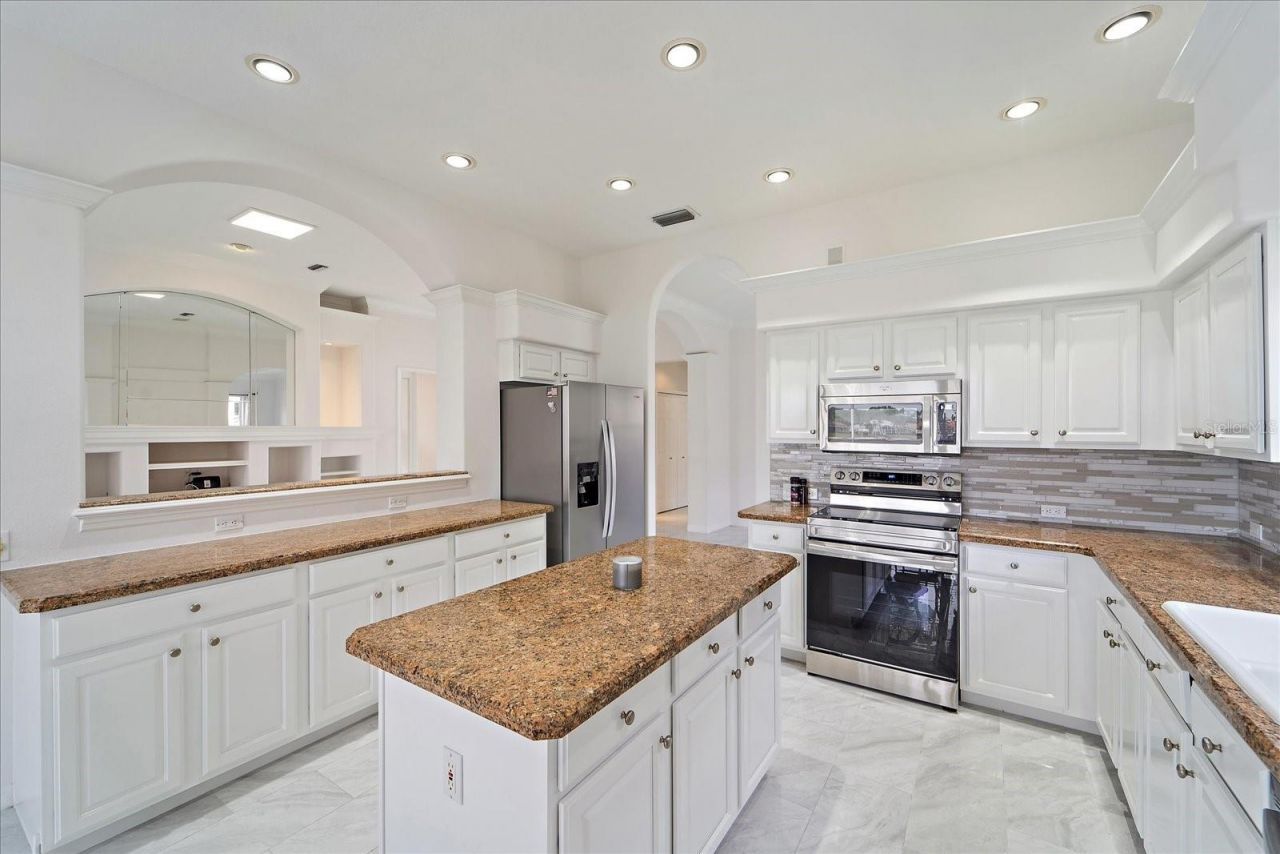 6585 Waters Edge Way, Lakewood Ranch, FL 34202 Photo