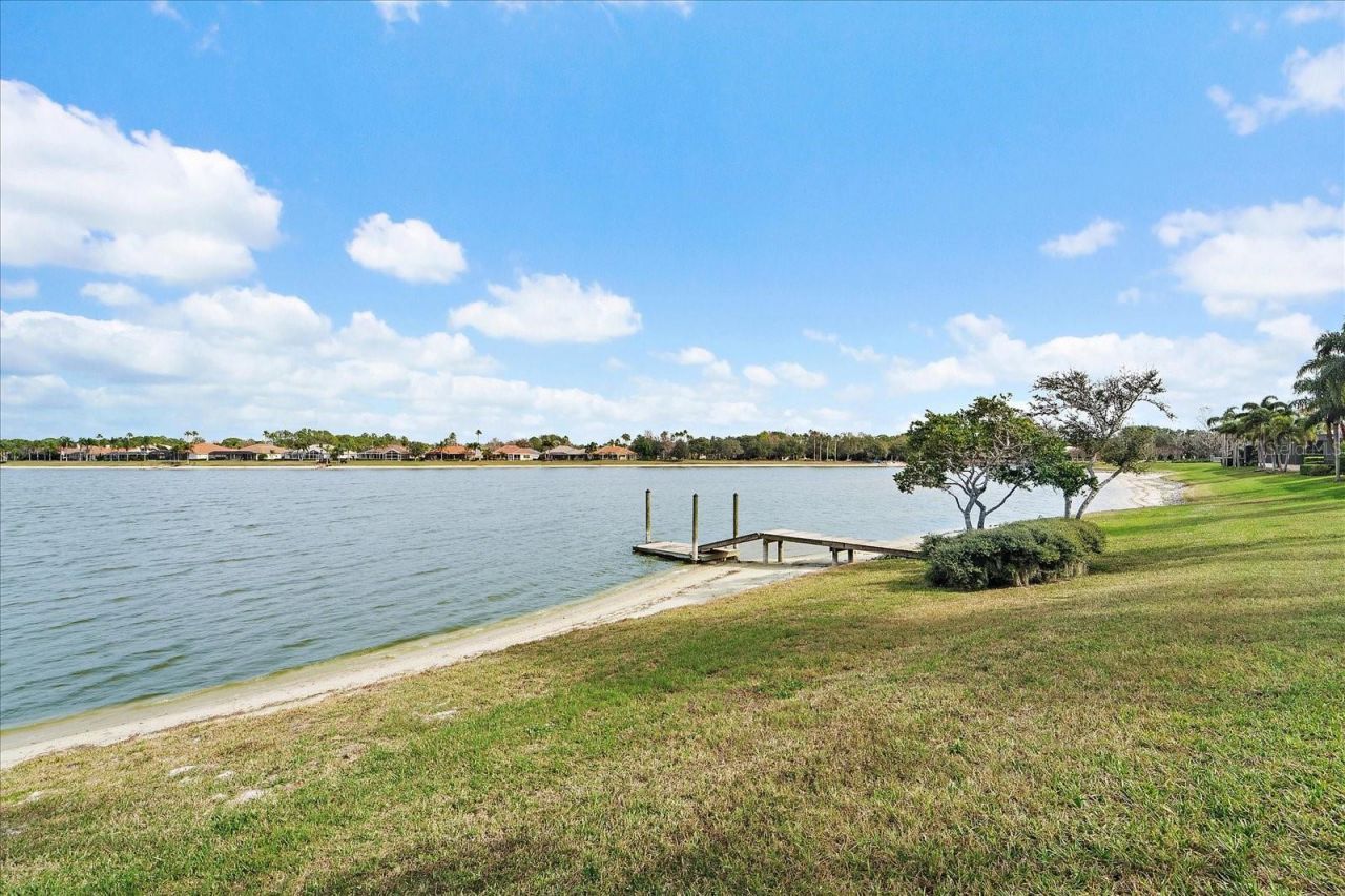 6585 Waters Edge Way, Lakewood Ranch, FL 34202 Photo