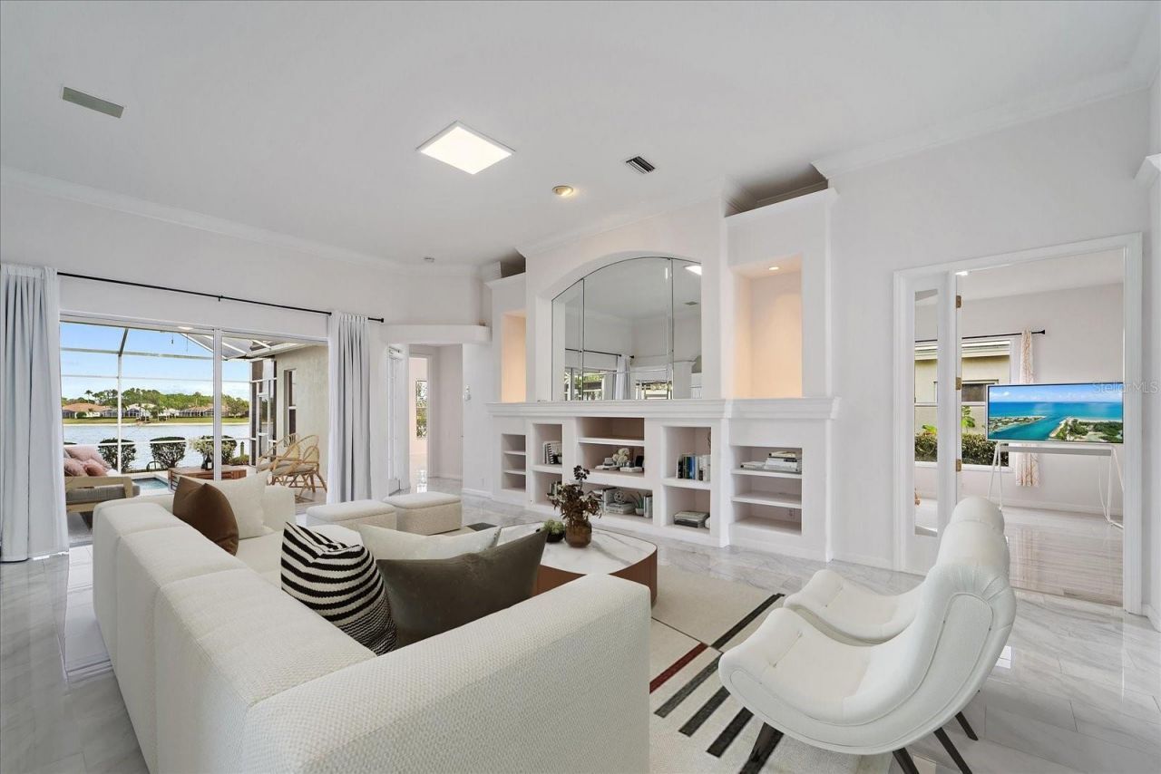 6585 Waters Edge Way, Lakewood Ranch, FL 34202 Photo