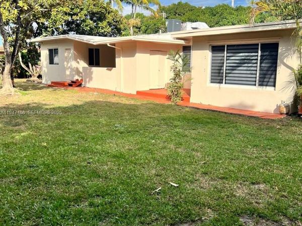 3100 SW 97th Ave, Miami, FL 33165