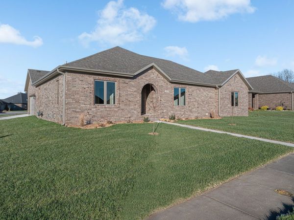 3579 W Cherokee Street , Springfield, MO 65807