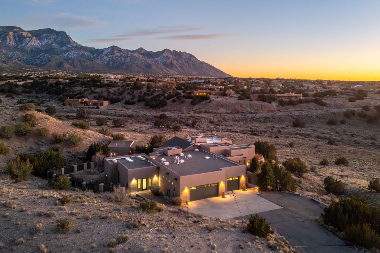 40 Anasazi Trails Loop, Placitas, NM 87043 Main Photo