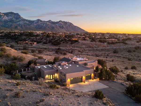 40 Anasazi Trails Loop, Placitas, NM 87043