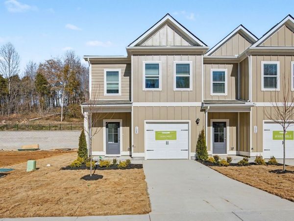 128 Ironhorse Way, Dickson, TN 37055