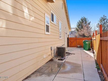 7214 Grand Island Drive, Sparks, NV 89436 Photo
