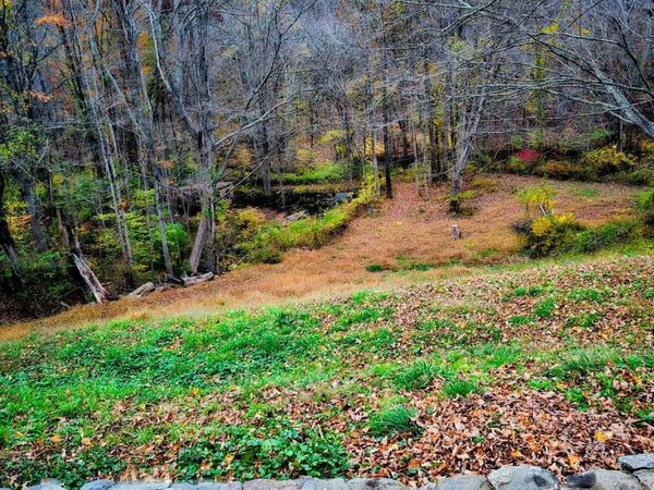 122 Falls, East Haddam, CT 06469