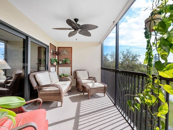 2200 S Cypress Bend Dr, Unit 406, Pompano Beach, FL 33069