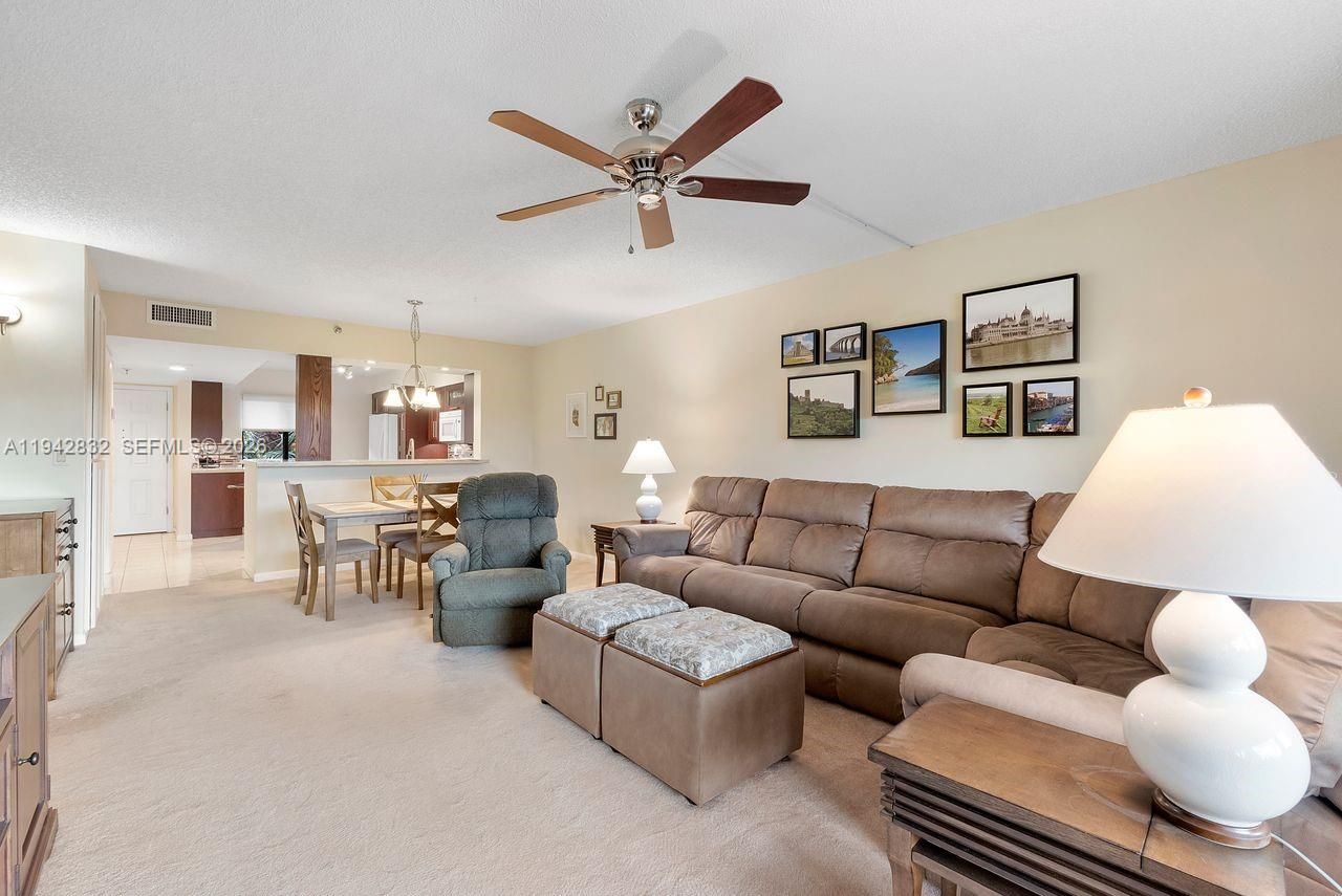 2200 S Cypress Bend Dr, Unit 406, Pompano Beach, FL 33069 Photo