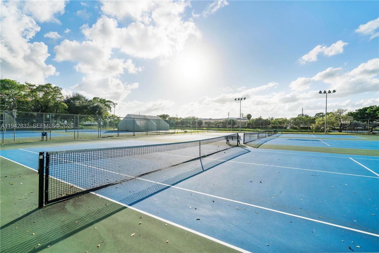 2200 S Cypress Bend Dr, Unit 406, Pompano Beach, FL 33069 Photo