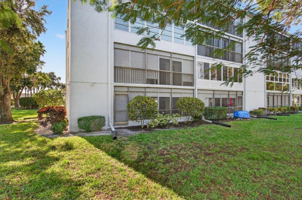 14701 Cumberland Drive, Unit 1080, Delray Beach, FL 33446 Photo