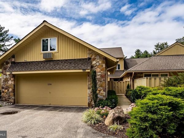 1256 ROUND HILL ROAD, BRYN MAWR, PA 19010