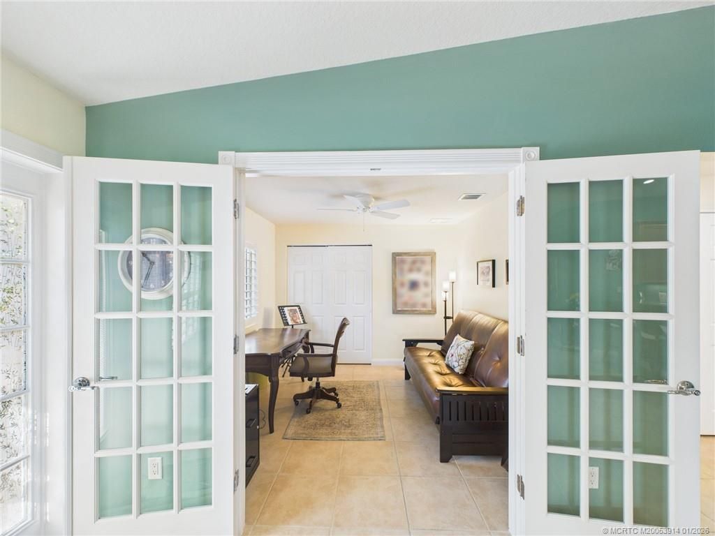 5315 NW Dominica Street, Vero Beach, FL 32967 Photo