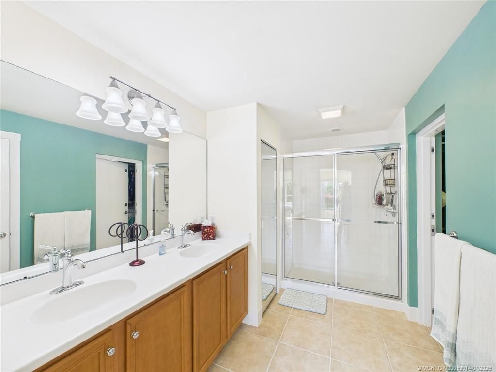 5315 NW Dominica Street, Vero Beach, FL 32967 Photo