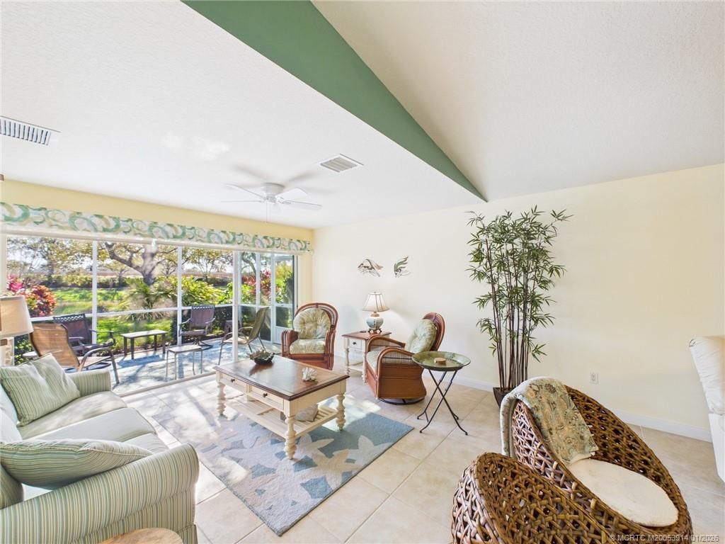 5315 NW Dominica Street, Vero Beach, FL 32967 Photo