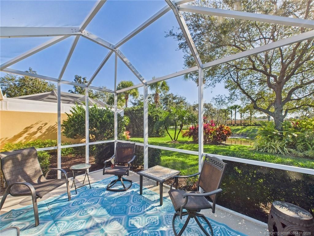 5315 NW Dominica Street, Vero Beach, FL 32967 Photo