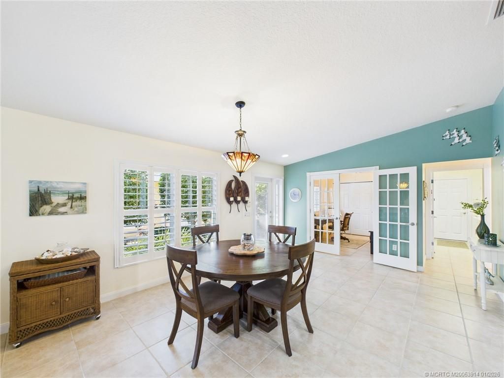 5315 NW Dominica Street, Vero Beach, FL 32967 Photo