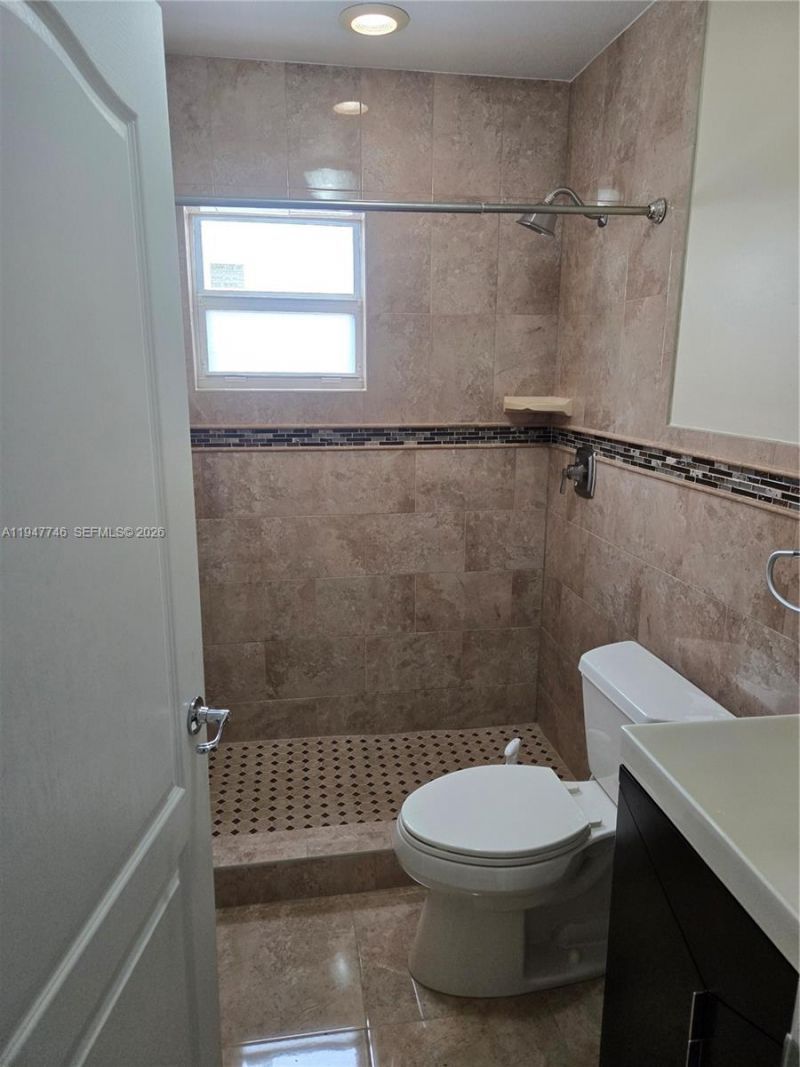 2749 W 73rd Pl , Hialeah, FL 33016 Photo