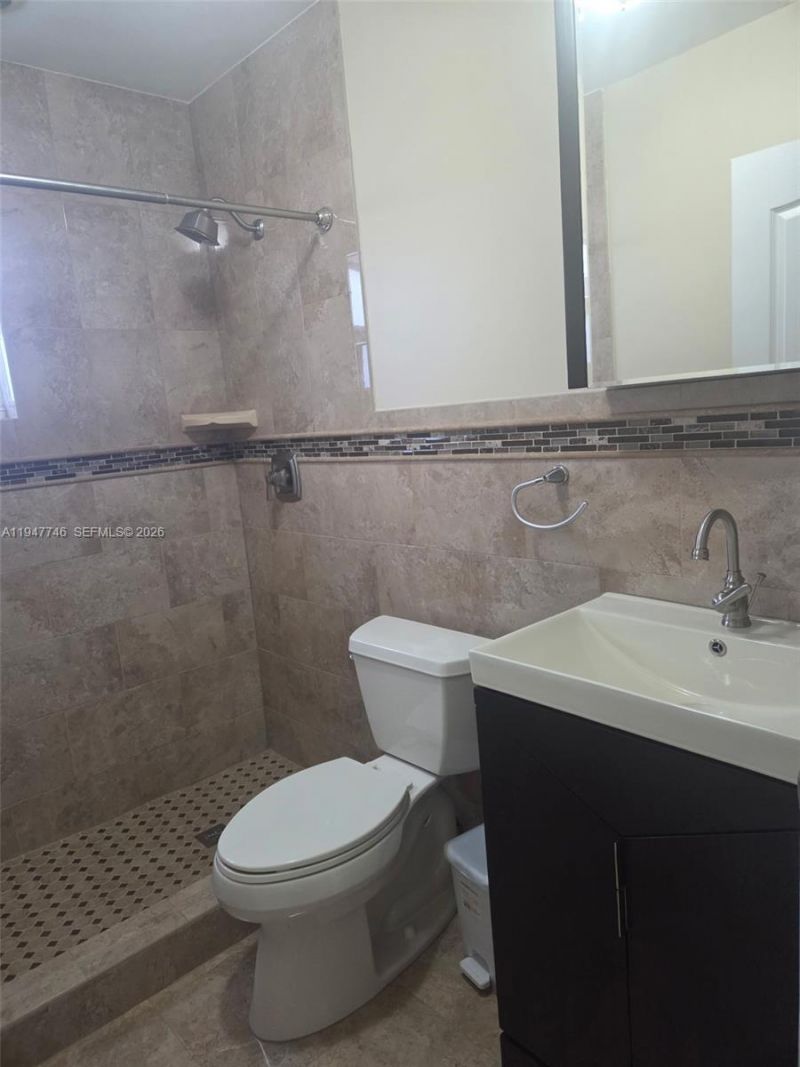 2749 W 73rd Pl , Hialeah, FL 33016 Photo