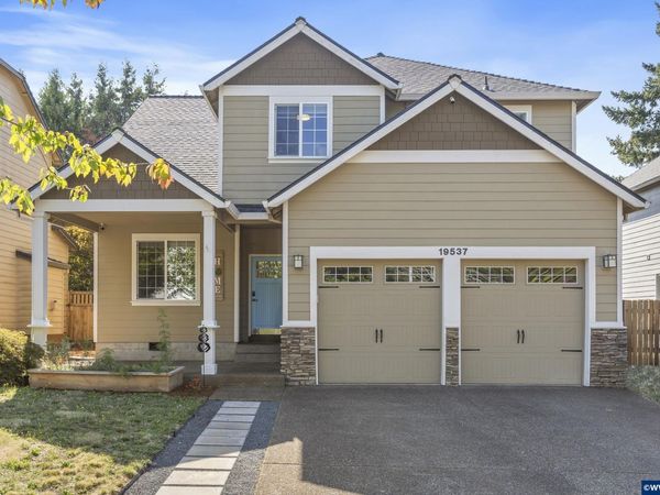 19537 Morrie Dr, Oregon City, OR 97045