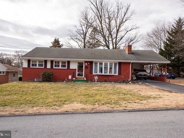 408 FAIRWAY DRIVE, LANCASTER, PA 17603